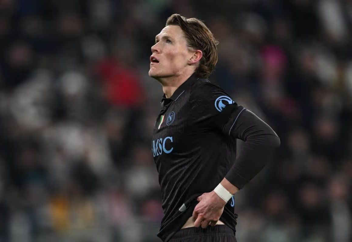 Truyền thông Ý chê McTominay tơi tả sau đại chiến Juventus