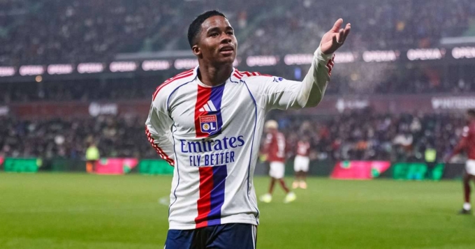 Endrick xô đổ kỷ lục của Ronaldo De Lima