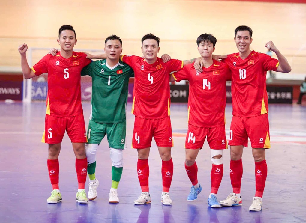 HLV người Argentina tiết lộ lý do giúp tuyển futsal Việt Nam thắng Kuwait - 2