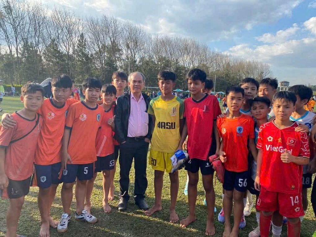 Thủ môn Trần Trung Kiên quyết tâm khẳng định mình ở đội tuyển Việt Nam - 3