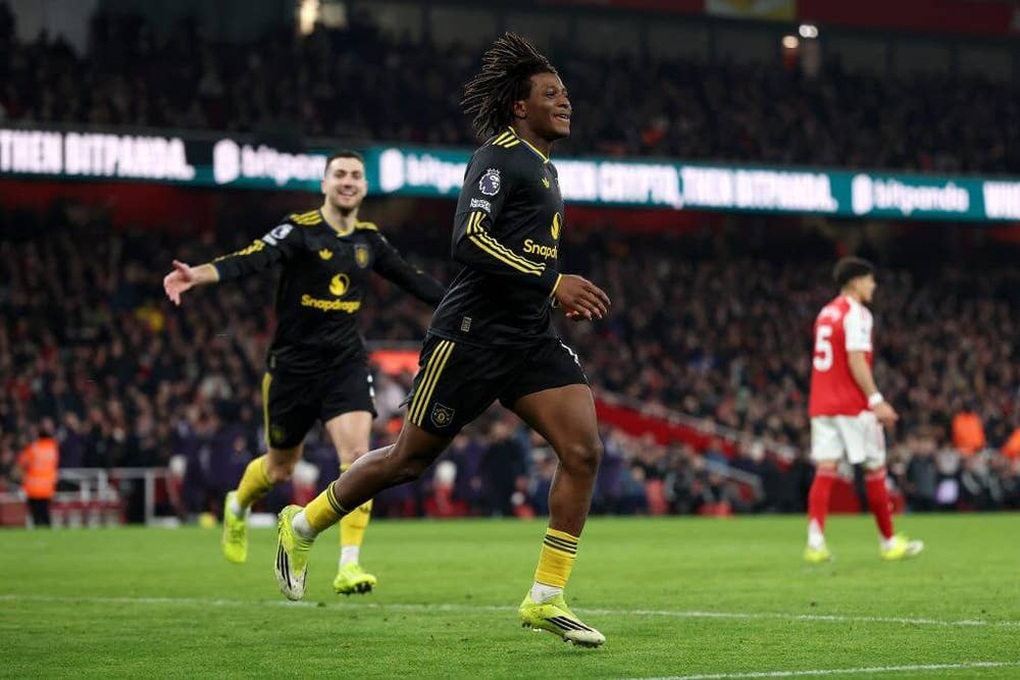 Vì sao Man Utd “lột xác” dưới thời HLV Carrick?