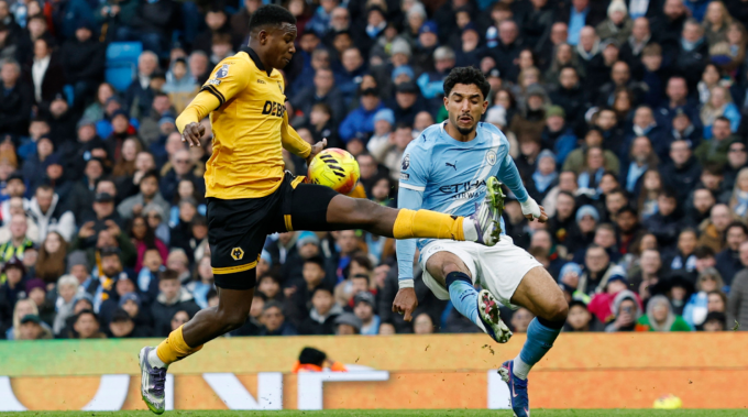 Guardiola lại công kích trọng tài, khẳng định phải bảo vệ Man City