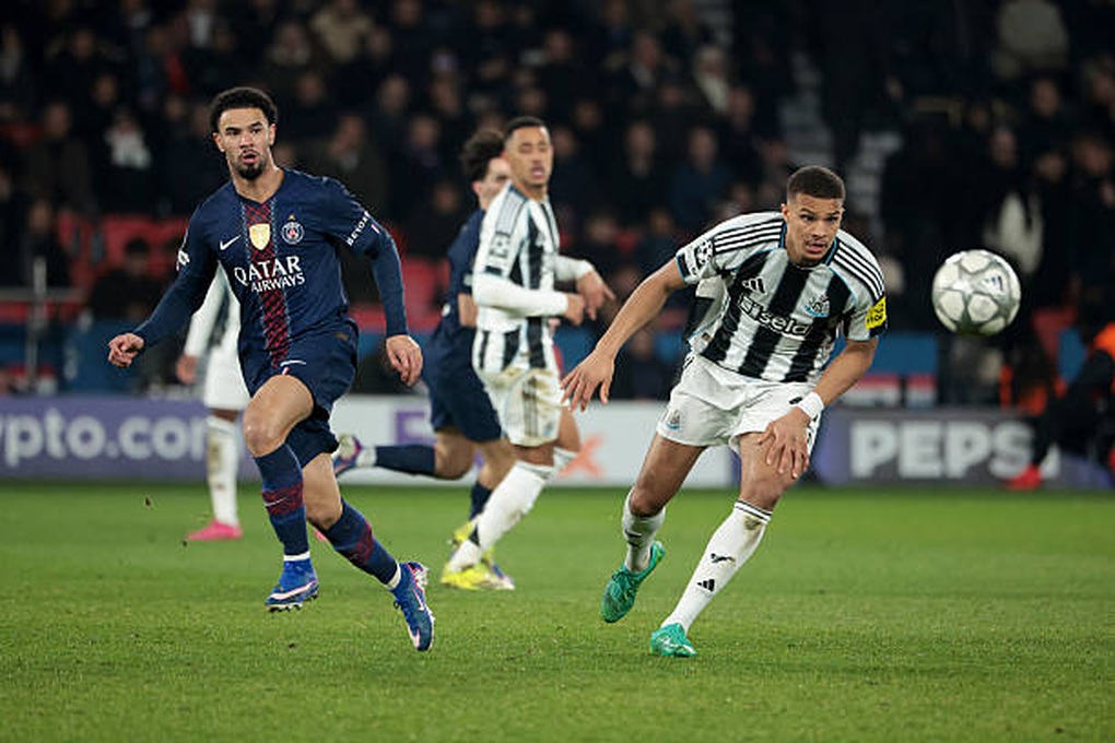 Bayern Munich gây ấn tượng, PSG chật vật ở Champions League - 2
