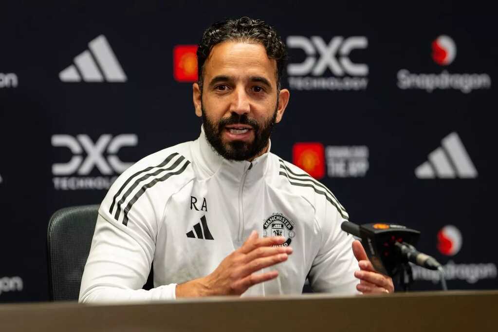 Amorim nhắc MU giữ cái đầu lạnh trong trận derby với Leeds