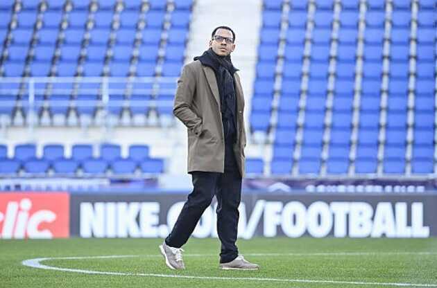 Liam Rosenior tiến rất gần ghế nóng ở Chelsea