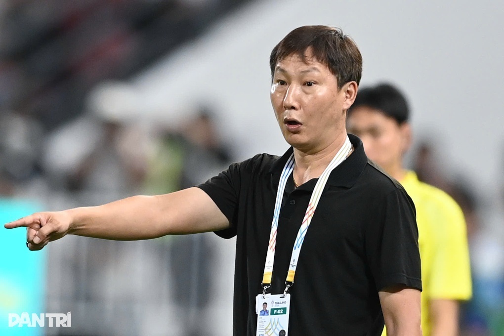 Báo Hàn Quốc nêu rõ lý do HLV Kim Sang Sik thành công ở Việt Nam