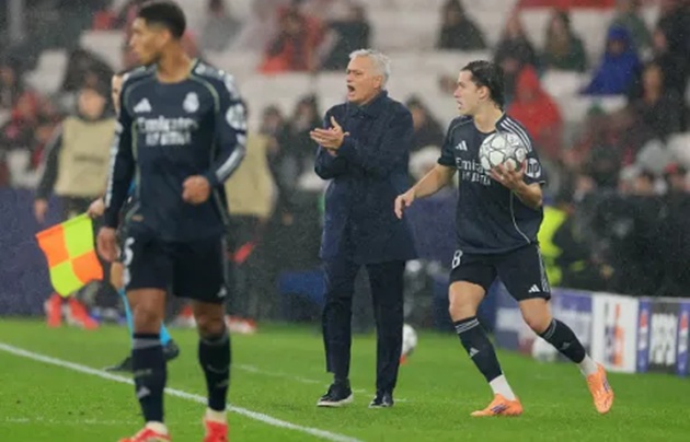 CĐV Real choáng váng vì kịch bản tái đấu Mourinho