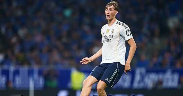 Alonso thận trọng dùng Huijsen đấu Real Betis