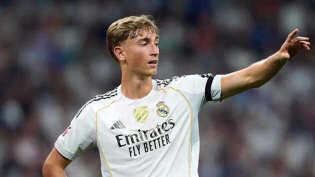 Romano xác nhận Huijsen lỡ trận Real gặp Betis