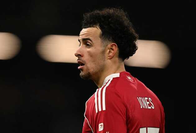 Curtis Jones khó nuốt trôi trận hòa của Liverpool