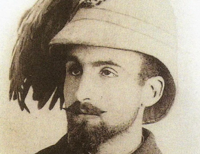 Trung &uacute;y qu&acirc;n đội Luigi Bigiarelli th&agrave;nh lập Lazio.