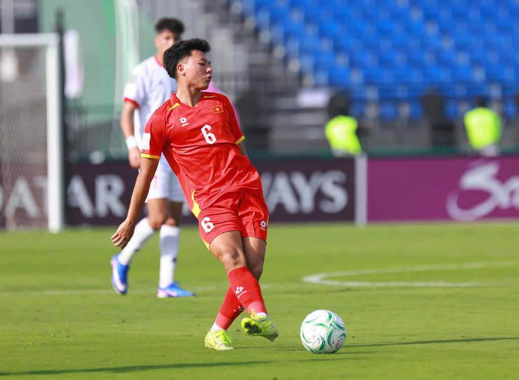 HLV Kim Sang Sik `lệnh` U23 Việt Nam thắng Kyrgyzstan vào tứ kết