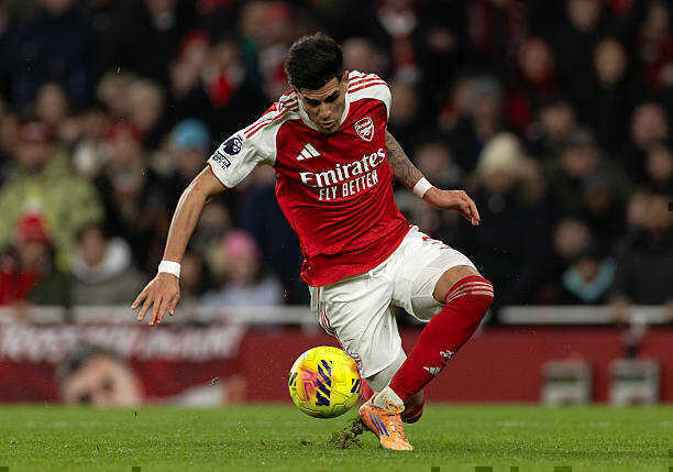 Piero Hincapie (6.3): Đ&atilde; c&oacute; một trận đấu kh&aacute; th&uacute; vị khi đối đầu với người bạn cũ Frimpong. Tuy nhi&ecirc;n, anh buộc phải rời s&acirc;n v&igrave; chấn thương ngay đầu hiệp hai.