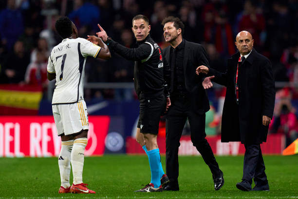 Những tiểu xảo tr&ecirc;n s&acirc;n cỏ của Simeone dường như đ&atilde; trở n&ecirc;n lỗi thời.