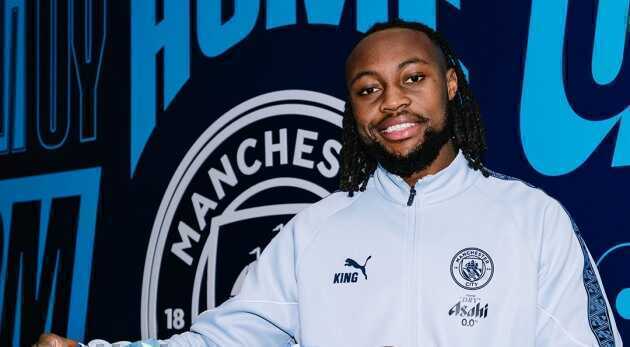 Semenyo mặc số áo huyền thoại tại Man City