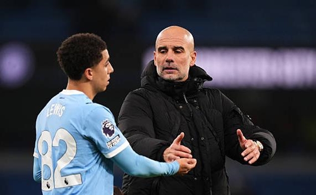 Pep Guardiola nhiều khả năng sẽ xoay tua đội h&igrave;nh ở trận đấu với Exeter City.