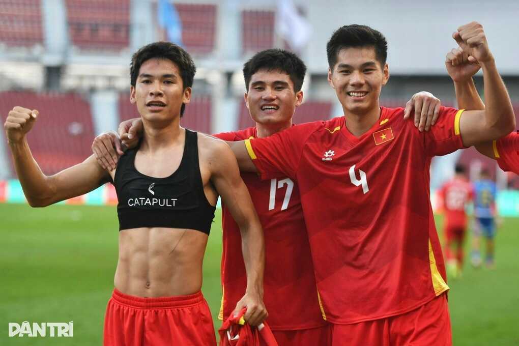 U23 Việt Nam - U23 Kyrgyzstan (21h hôm nay): Thẳng tiến vào tứ kết?