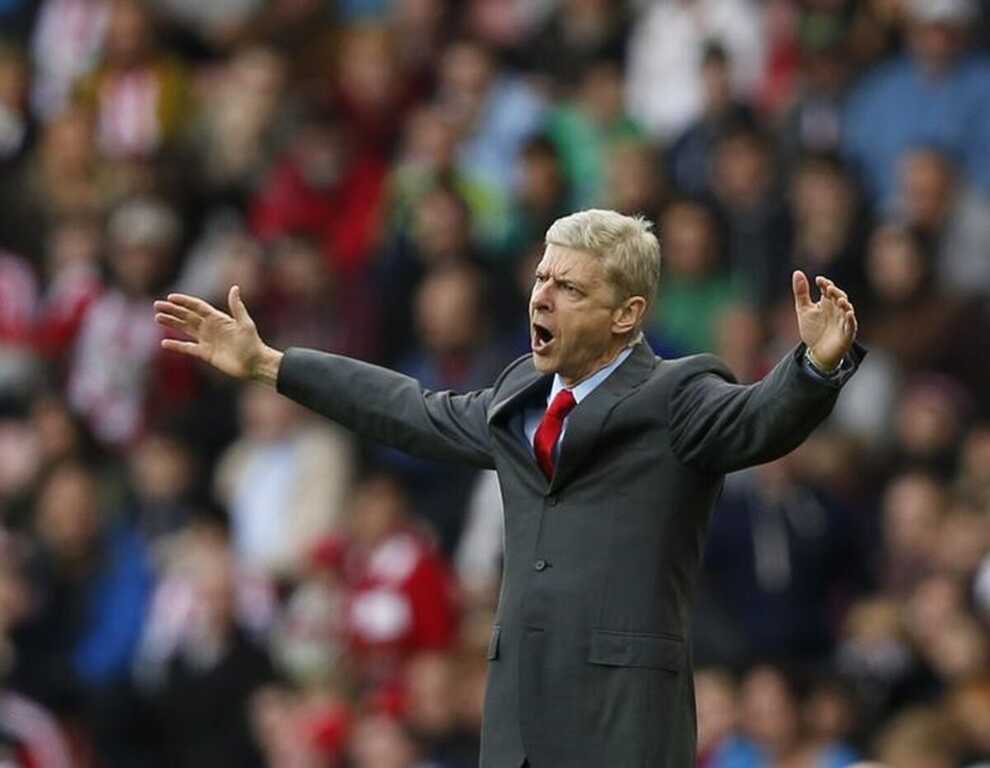 Arsene Wenger đã tố Man City gian lận tài chính từ 15 năm trước
