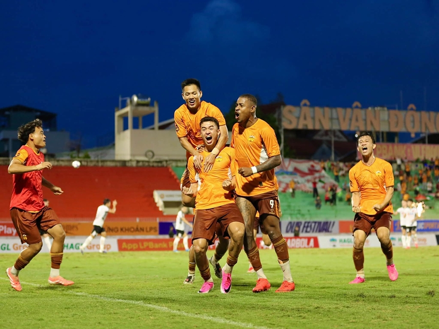 HAGL đè bẹp Đà Nẵng, chấm dứt chuỗi thảm họa tại V-League