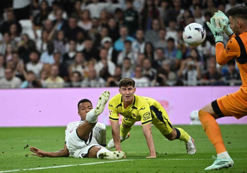 Kylian Mbappe: 6,6 điểm. Mbappe phối hợp với đồng đội kh&aacute; tốt v&agrave; c&oacute; những pha đi b&oacute;ng đ&aacute;ng ch&uacute; &yacute;, nhưng khả năng dứt điểm chưa đạt y&ecirc;u cầu. Ảnh: EPA.