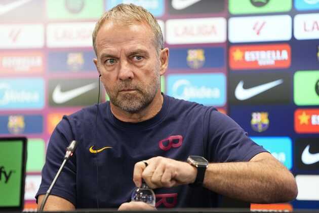 Hansi Flick chỉ ra chìa khóa giúp Barca đè bẹp Getafe
