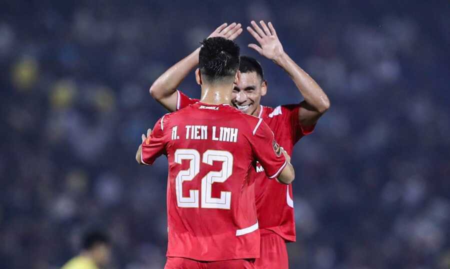 B&agrave;n thắng của Tiến Linh kh&ocirc;ng thể gi&uacute;p C&ocirc;ng an TP. Hồ Ch&iacute; Minh gi&agrave;nh trọn 3 điểm tr&ecirc;n s&acirc;n kh&aacute;ch. Ảnh: C&ocirc;ng an TP. Hồ Ch&iacute; Minh FC.
