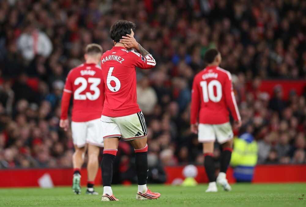 Man United cần người hùng giải cứu Michael Carrick