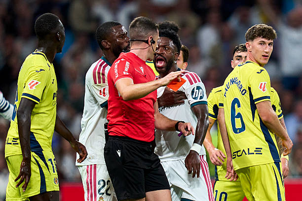 Real Madrid quyết kháng cáo thẻ đỏ của Vinicius Junior