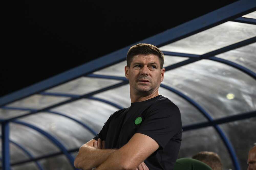 Steven Gerrard đề xuất án phạt cho Man City