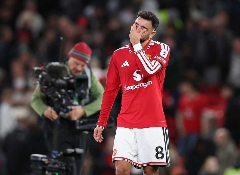 CĐV Man Utd đòi bán Bruno Fernandes sau trận thua Atletico