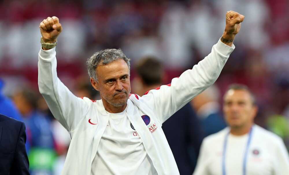 HLV Luis Enrique bảo vệ Man City giữa bão cáo buộc tài chính