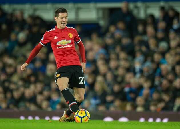 Ander Herrera đứng về phía Bruno Fernandes giữa tâm bão