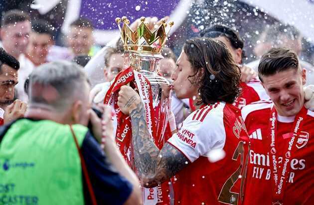 Calafiori trải lòng về chức vô địch Ngoại hạng Anh cùng Arsenal
