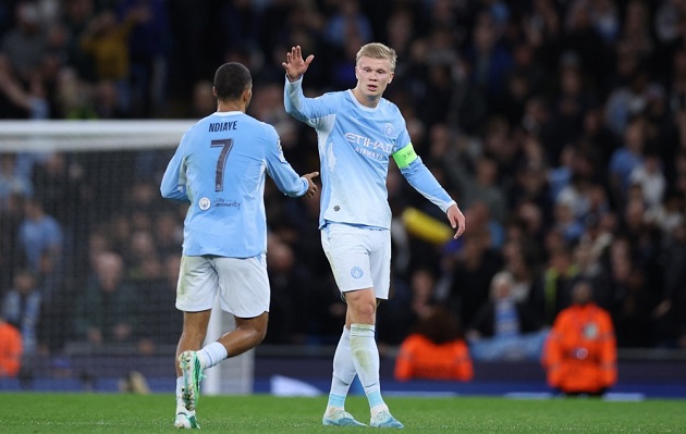 Cầu thủ Man City vẫn đang chơi kh&aacute; bay ở Ngoại hạng Anh. Ảnh: EPA.