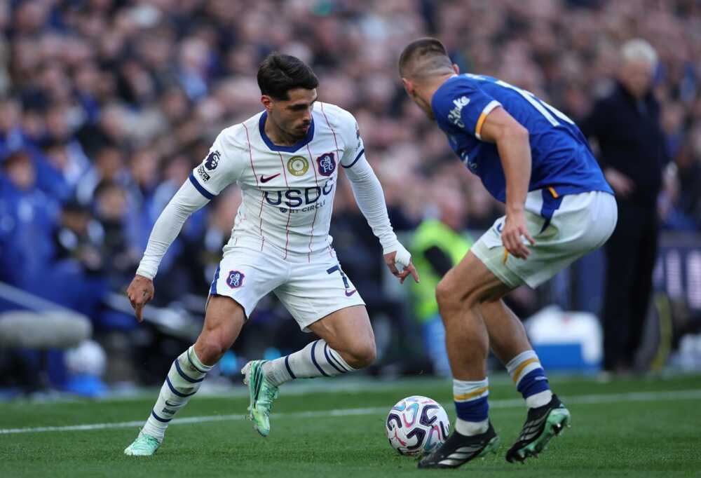 5 điểm nhấn Everton 0-2 Chelsea: Neto toả sáng, Martinez chấn thương nặng
