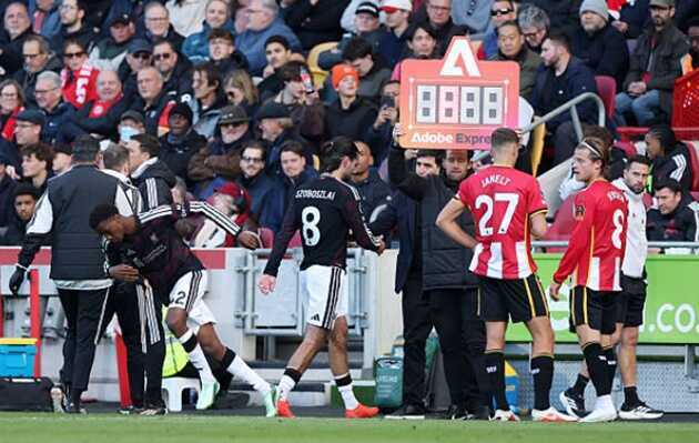 Chấn thương kép xé nát đội hình Liverpool trước Brentford