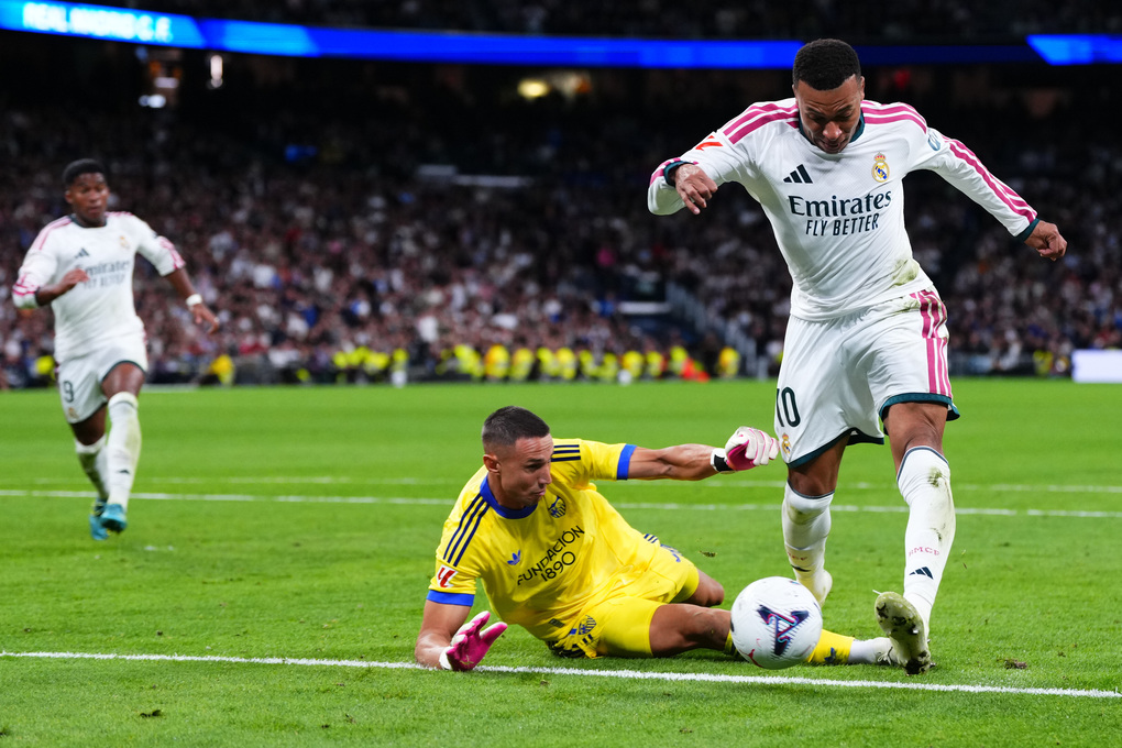 Mbappe giúp Real thắng đậm Sevilla