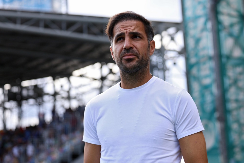 Cesc Fabregas lên tiếng về tin đồn dẫn dắt Man Utd