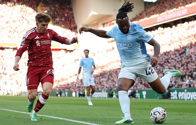 Mất Semenyo 8 tuần, Man City thiếu người chia lửa với Haaland
