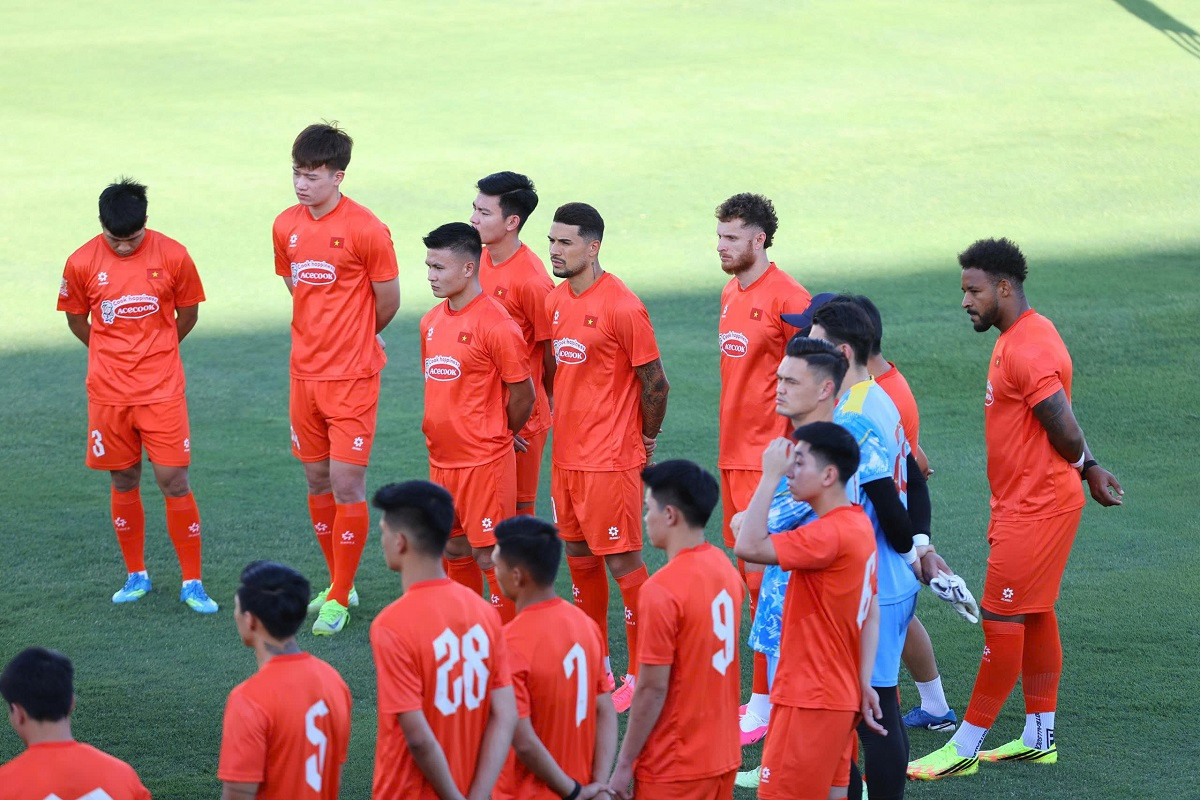 Tuyển Việt Nam: HLV Kim Sang Sik làm gì nếu Asian Cup dời lịch?