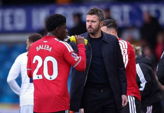 Michael Carrick bác bỏ nhận định Man United khủng hoảng
