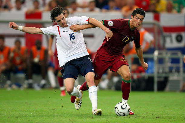 Chiếc &aacute;o Tam Sư mở ra cơ hội v&agrave; tranh c&atilde;i. Ảnh: Richard Sellers/Sportsphoto/Allstar/Getty Images