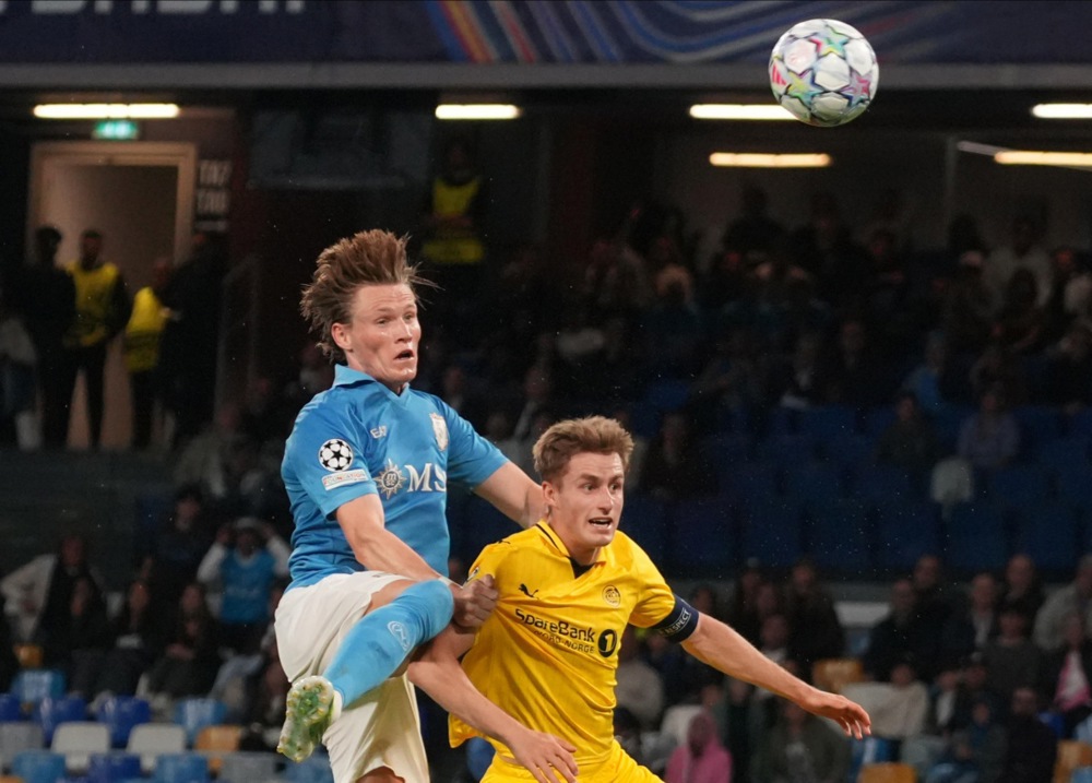  McTominay l&agrave; điểm tựa khi Napoli chưa t&igrave;m được sự ổn định. Ảnh: EPA.