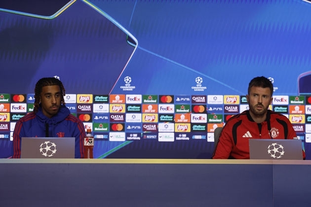 Trận Como gặp Man Utd nguy cơ bị hoãn vì bão