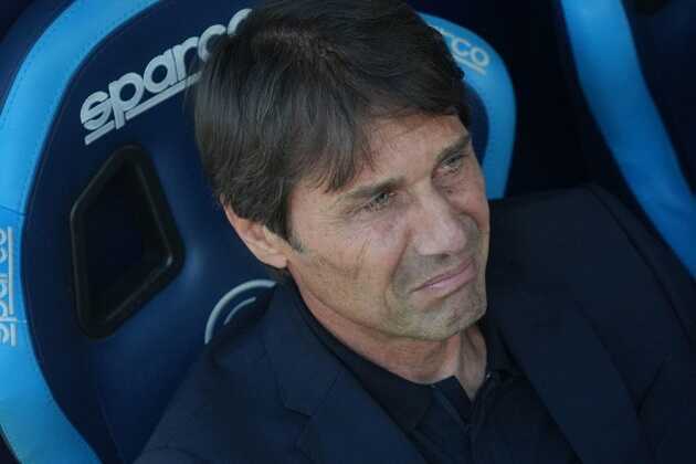 Conte ra điều kiện tiếp quản ghế nóng Man Utd
