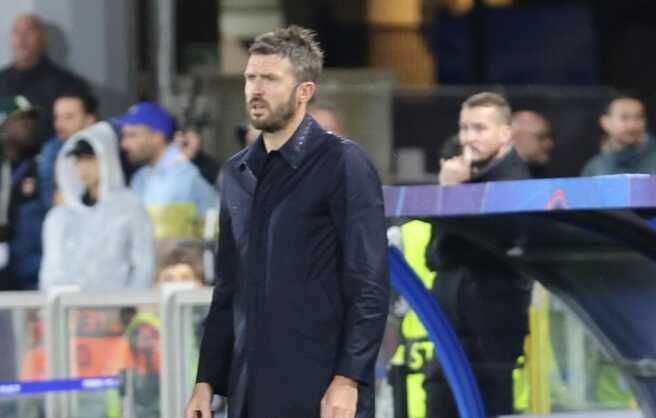 Toàn cảnh mâu thuẫn ở Man Utd: Bruno chỉ trích, Carrick phẫn nộ