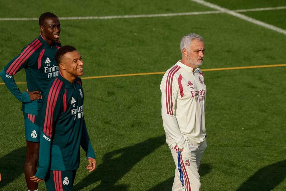 C&aacute;c trụ cột Real c&oacute; đ&aacute;nh gi&aacute; t&iacute;ch cực về Mourinho. Ảnh: EPA.