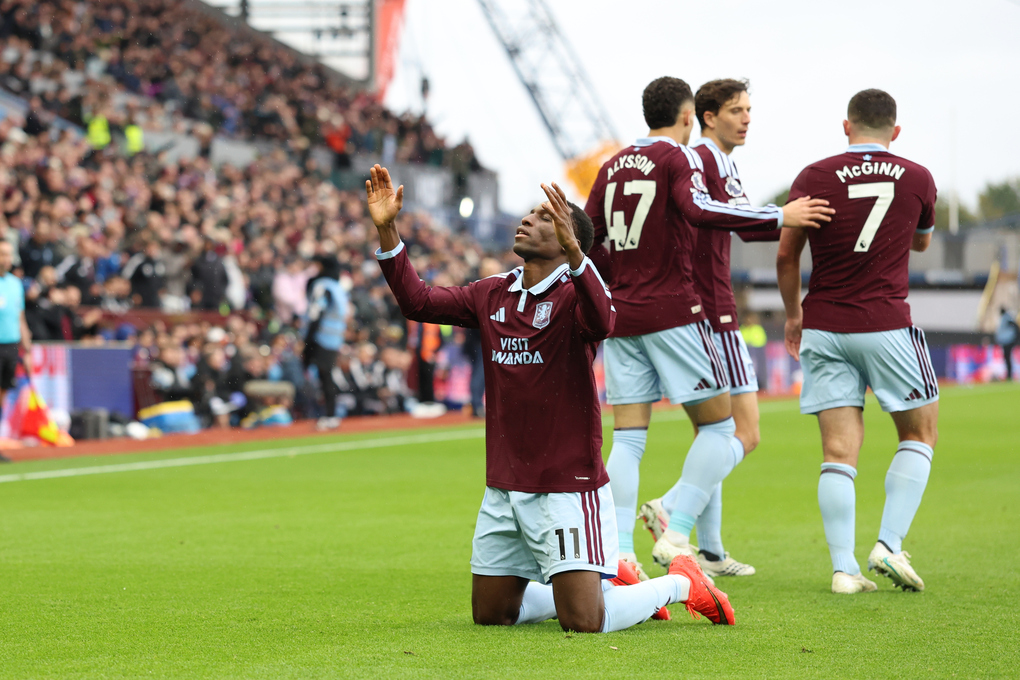 Man City đứt chuỗi toàn thắng ở Ngoại hạng Anh