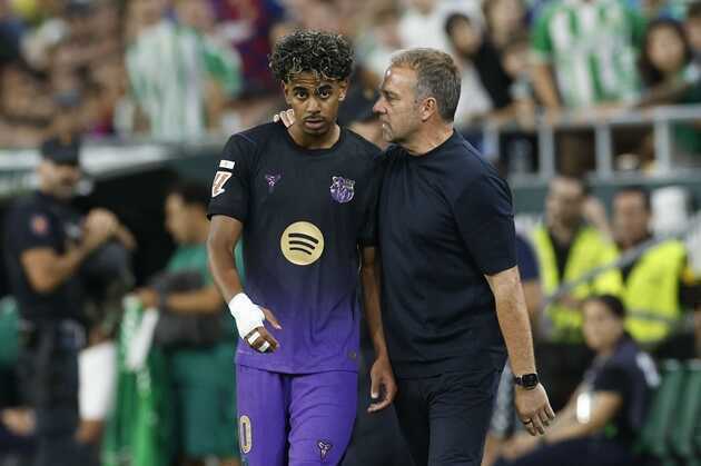 Công thức giúp Hansi Flick bẻ gãy đòn phản công của Real Madrid