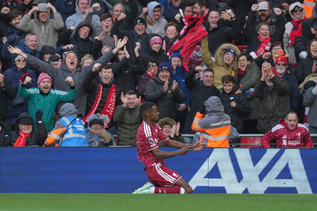 Liverpool giải mã Brighton